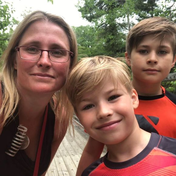 Meet your Posher, Line - Picture 1 of 1